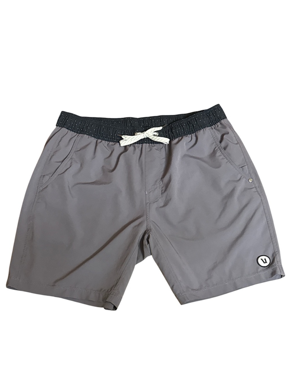 Vuori Kore 7” Inseam Lined Charcoal with Black Micro Dot Waistband Gym Medium